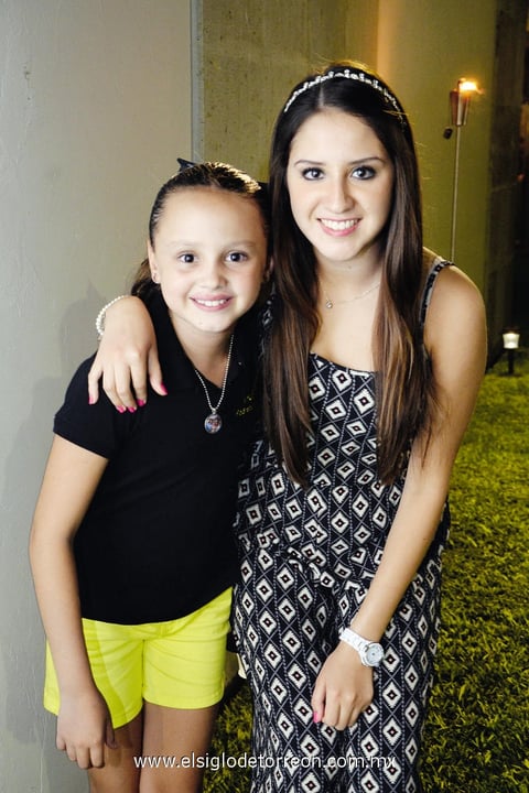 19102014 MUY LINDAS.  Valeria y Sofía.