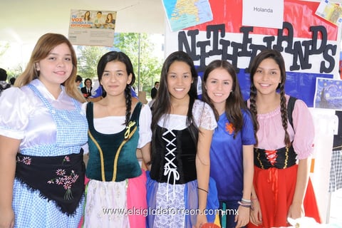 19102014 Cecilia, Estrella, Paola, Sofía y Sara.
