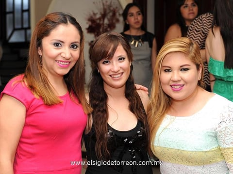 21102014 Alondra, Marilyn y Mariana.