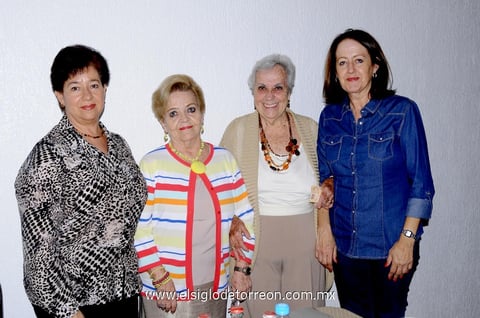 21102014 Paty, Chonita, Guadalupe, Martha, Marichelo, Yola y Lupita.