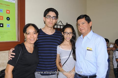 22102014 Dora, Eduardo, Lidia y Héctor Silva.