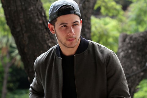 El menor de los Jonas Brothers llegó a México para promocionar su proyecto como solista y ofrecer dos conciertos en la capital.