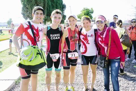 24102014 TRIATLETAS.  Sergio, David, Gaby, Fernanda y Marychuy.