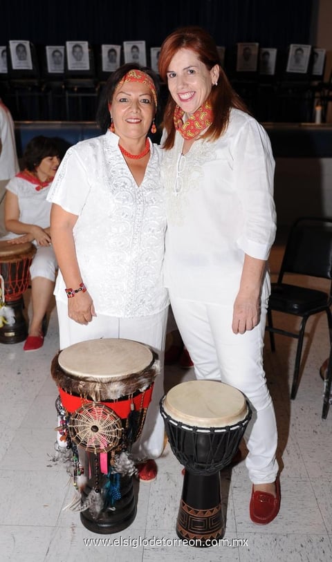 29102014 Paty y Anabel.