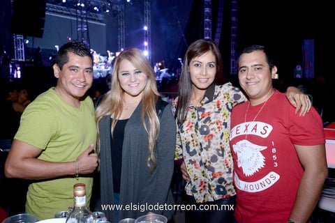 30102014 Beto, Fernanda, Ale y Faby.