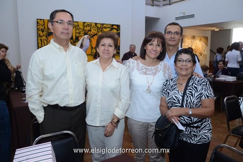 31102014 Valente, Gabriela, Rocío, Roberto y Emma.
