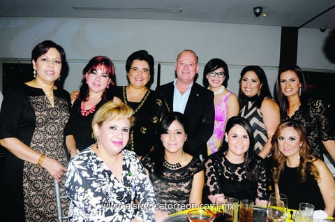 02112014 EN GRUPO.  Wendy, Edith, Mary, Lucero, Martha, Ángela, Adriana, Estela, Martha y Rodolfo.