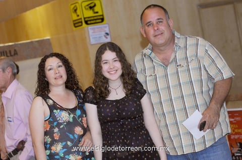 10112014 Rosy, Madison y Samir.
