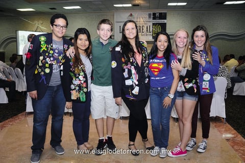 09112014 Arthur, Patchara, Luiz Giovanni, Renatha, Clara, Ophelie y Victoria.