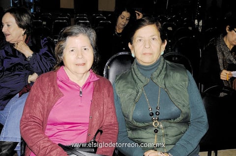 09112014 Bertha y Rosy.