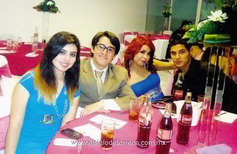 09112014 EN PASADO EVENTO.  Diana, Osvaldo, Erandi y Óscar.