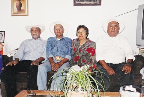 09112014 GRATOS MOMENTOS.  Reunión anual de la Familia Urbina Monárrez.