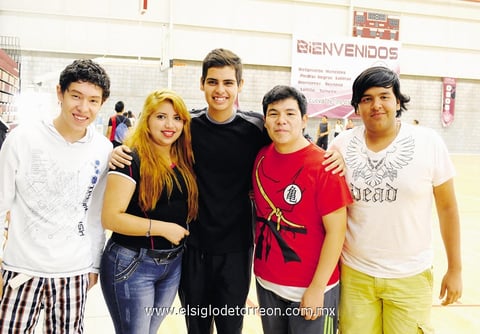 11112014 ESTUDIANTES.  Jorge, Marisol, Román, William y Alfredo.