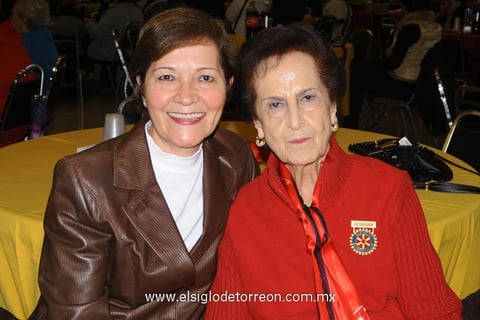 11112014 Miriam de Ramírez y Georgina García.