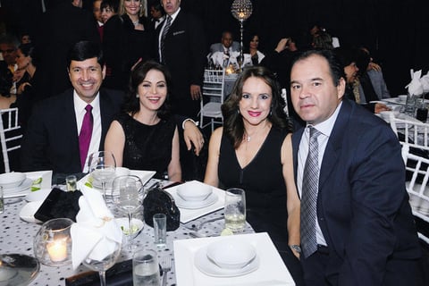 Paco, Betty, "Pitty" y Javier.