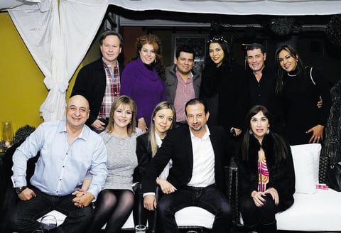 Juan Carlos, Susana, Malula y Pina. Nora y Curt. Germán, Ángeles.Liliana, Poncho, Cecy, Alejandro, Natalia, Héctor, Mayra, Javier y Carmen.