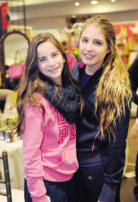 Mariana y Daniela.