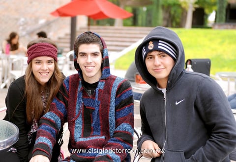 14112014 Diego, Carlos y Fernando.