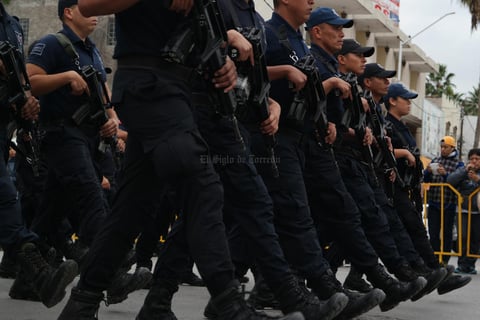 Elementos de la Dirección de Seguridad Pública Municipal formaron parte del desfile.