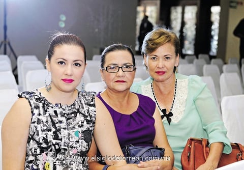 18112014 Cynthia, María Luisa y Martha.