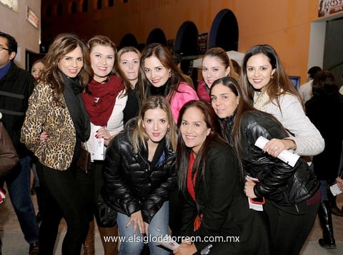 17112014 Dora, Gaby, Lizy, Aline, María, Elena, Mónica, Gabriela y Gaby.