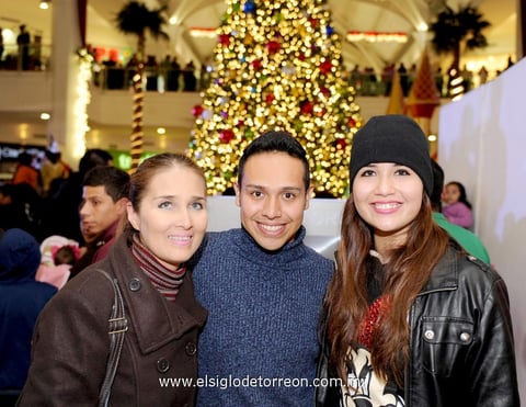 15112014 Violeta, Gustavo y Angie.