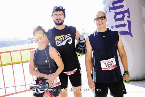 15112014 DEPORTISTAS.  Jéssica, Miguel y Jesús.