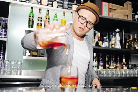 16112014 Joseph ganó el premio 'Bacardi Legacy 2011' en México.