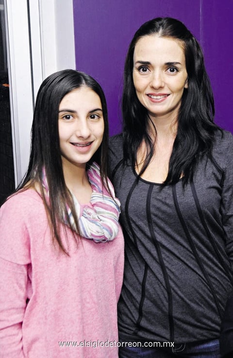 19112014 Paloma y Daniela.