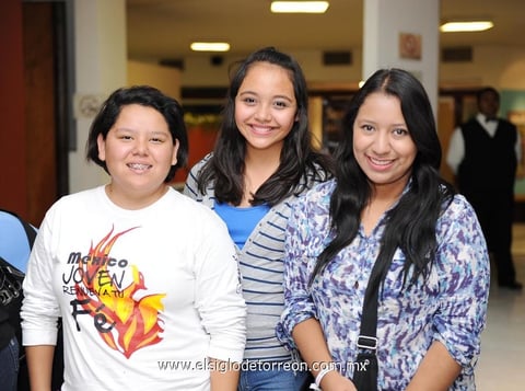 20112014 Fernanda, Karen y Yasmar.