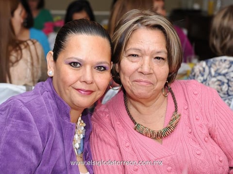 27112014 Raquel y María Luisa.