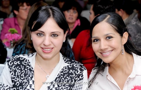 27112014 Cristy y Lucero.