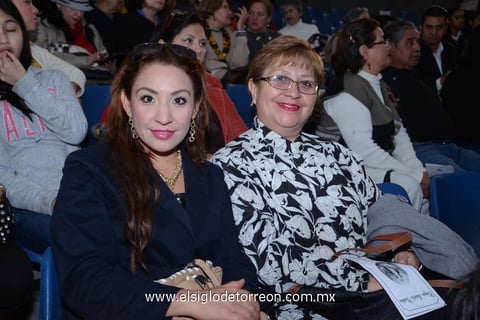 28112014 Graciela González y Julia González.