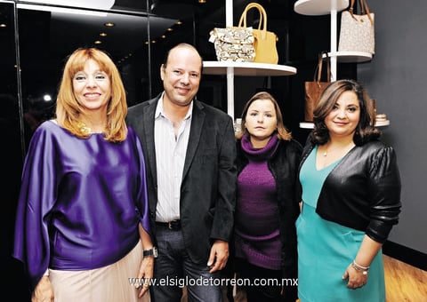 29112014 Elena, Fernando, Pily y Fernanda.