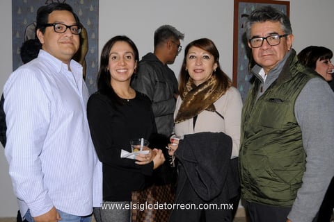29112014 Clara, María, Alicia y Miguel Canseco, el expositor.