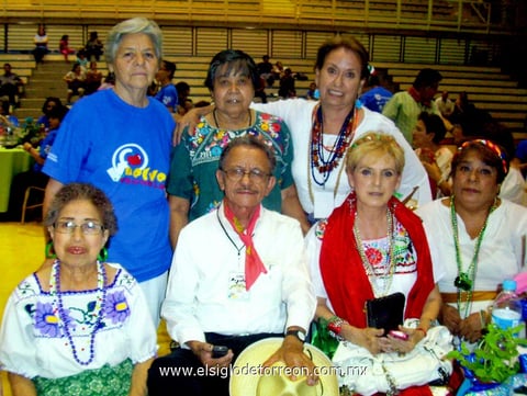 29112014 Martha Leo, Brenda, Rogelio Gavaldón y Celia Tea en un viaje a Monterrey.
