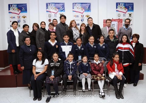 02122014 Ganadores de las diferentes categorías con sus maestros.