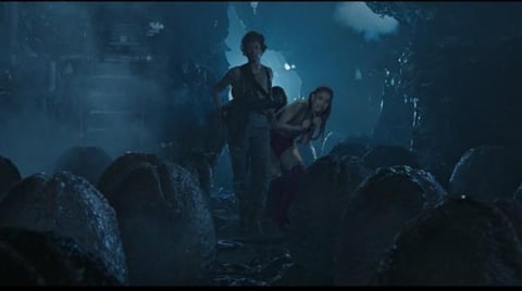 Se ha colocado a Ariana Grande y su cara de susto en medio de distintas películas.