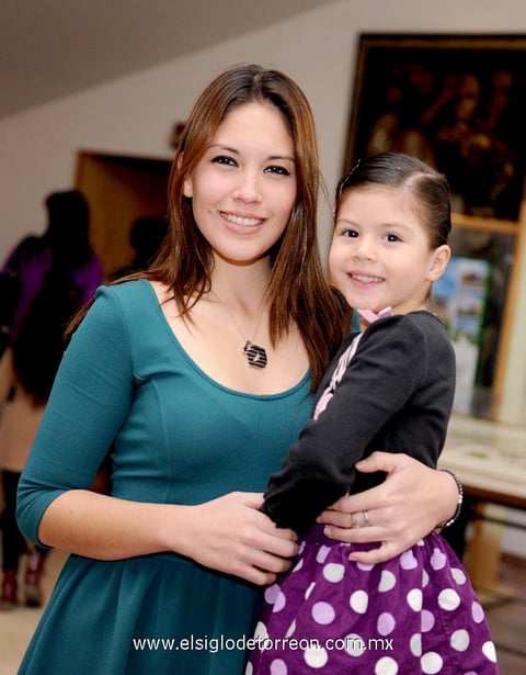 04122014 Aracely y Aurora.
