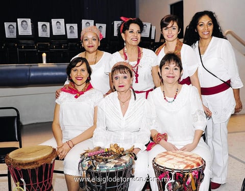 05122014 EVENTO DEL HECAT.  Rosa, Lucía, Mónica, Jessy, Tere, Alejandra y Tere.