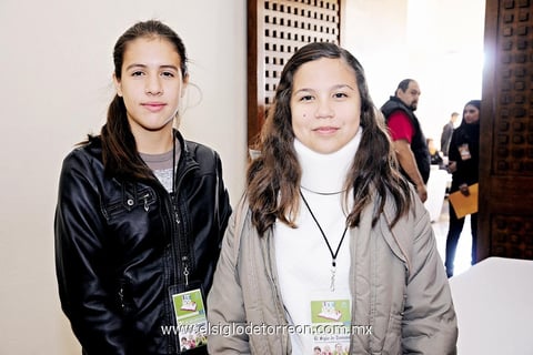 07122014 EN RECIENTE EVENTO.  Ana Teresa y María Sofía.