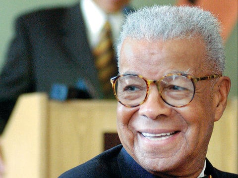 06 de abril | Charles Stone. A los 89 años murió “Chuck”, aviador y periodista estadounidense.