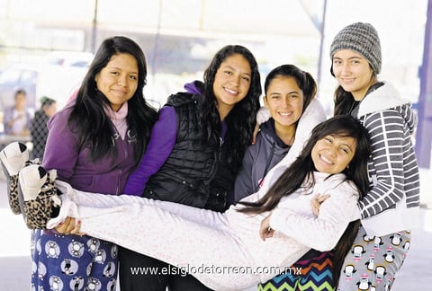 09122014 Andrea y Angie.
