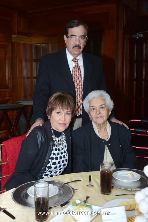 10122014 Ricardo Ramírez, Aída Vie Alférez y María Amparo Navarro.