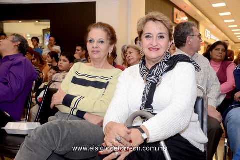 10122014 María Antonieta y Silvia.