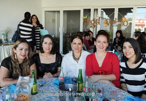 12122014 Claudia, Priscila, Neti, Karla y América.