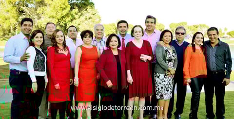 11122014 FESTEJO DECEMBRINO.  En conocido club social y deportivo, se realizó la posada de exalumnos del IPADE.