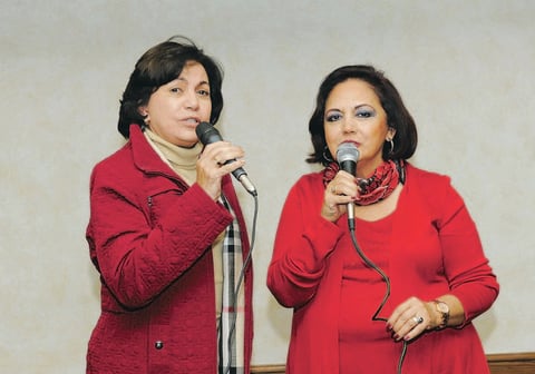12122014 Mavisa y Lupita. Pilar y Tere. Muy divertidas.