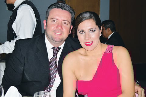 12122014 Cristina CantÃº y Lucho Petron. Tina Zugasti de Rivera, Jorge Rivera, Laura V. de Rivera, Sergio Rivera y Jorge Rivera. Roberto Salum y MaytÃ© Cota.