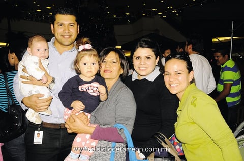 16122014 Abdil, Alma, Héctor, Sofía y Alberto.